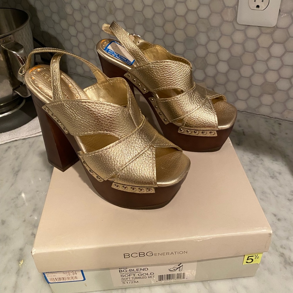 BCBG heels